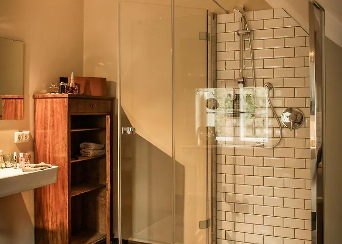 Apartment 81 Weyer *